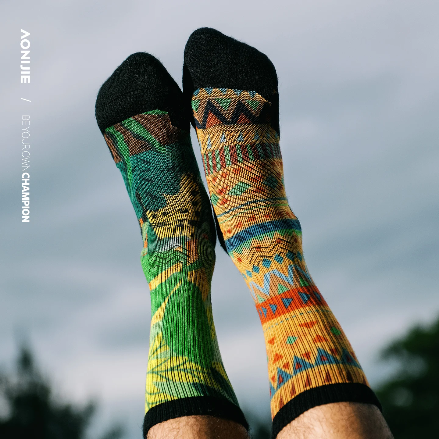 AONIJIE Outdoor Wool Crew Sock - Wool Hiking Sock 评论和价格